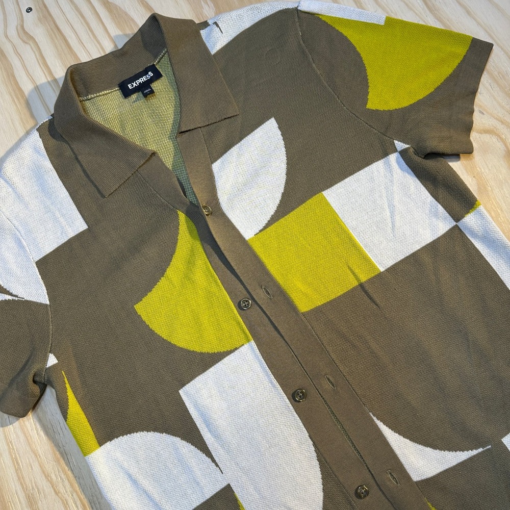 Express Mens Medium Olive Green Geometric Knit Short Sleeve Button Up Polo Shirt